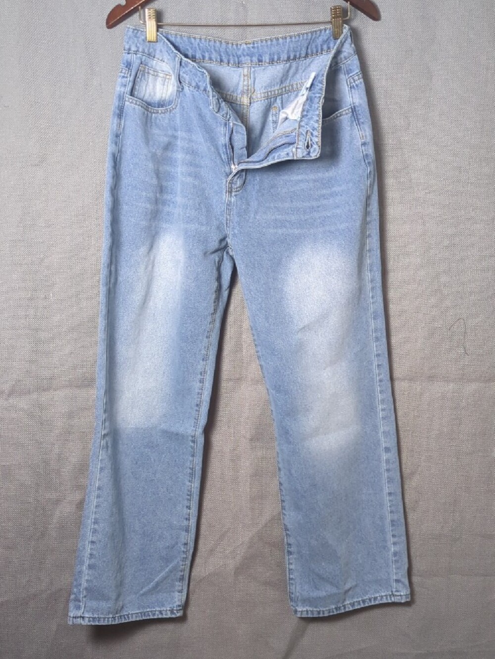 Light Wash Straight Leg Jeans